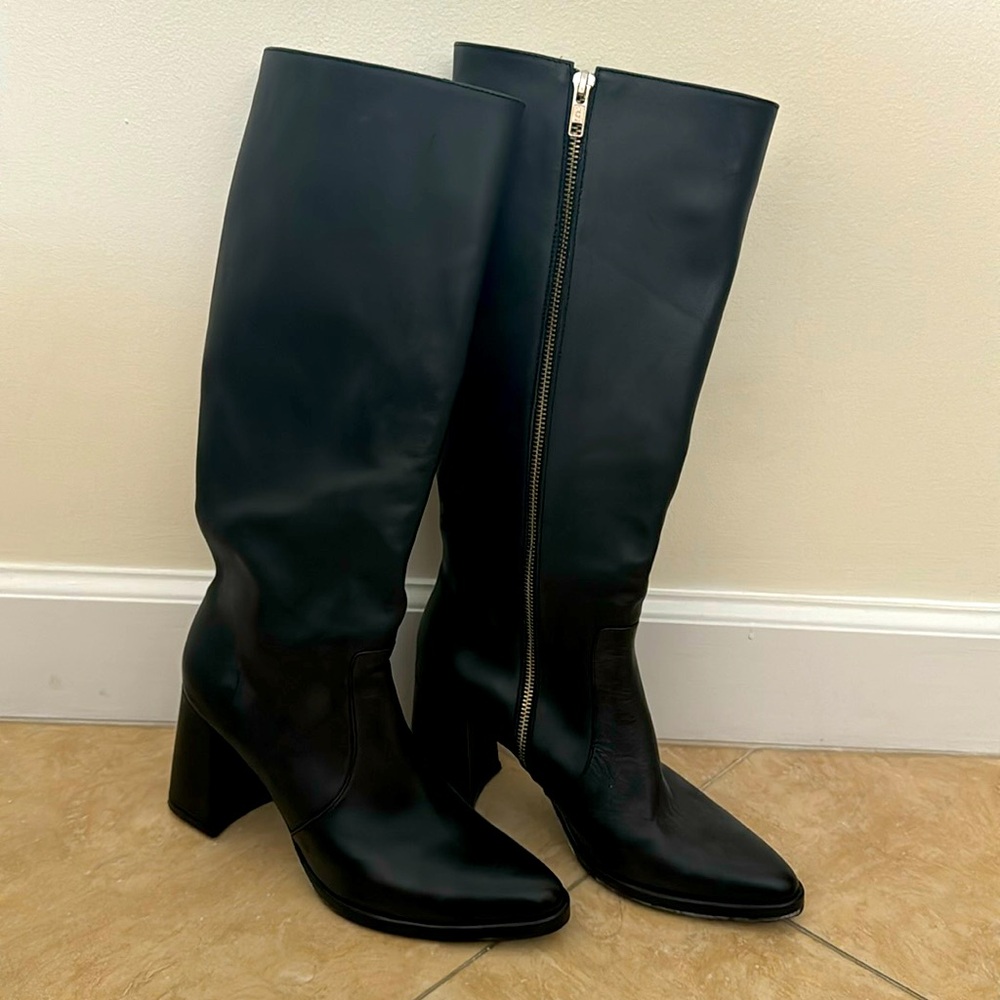 Nwot Argentine leather knee high boots